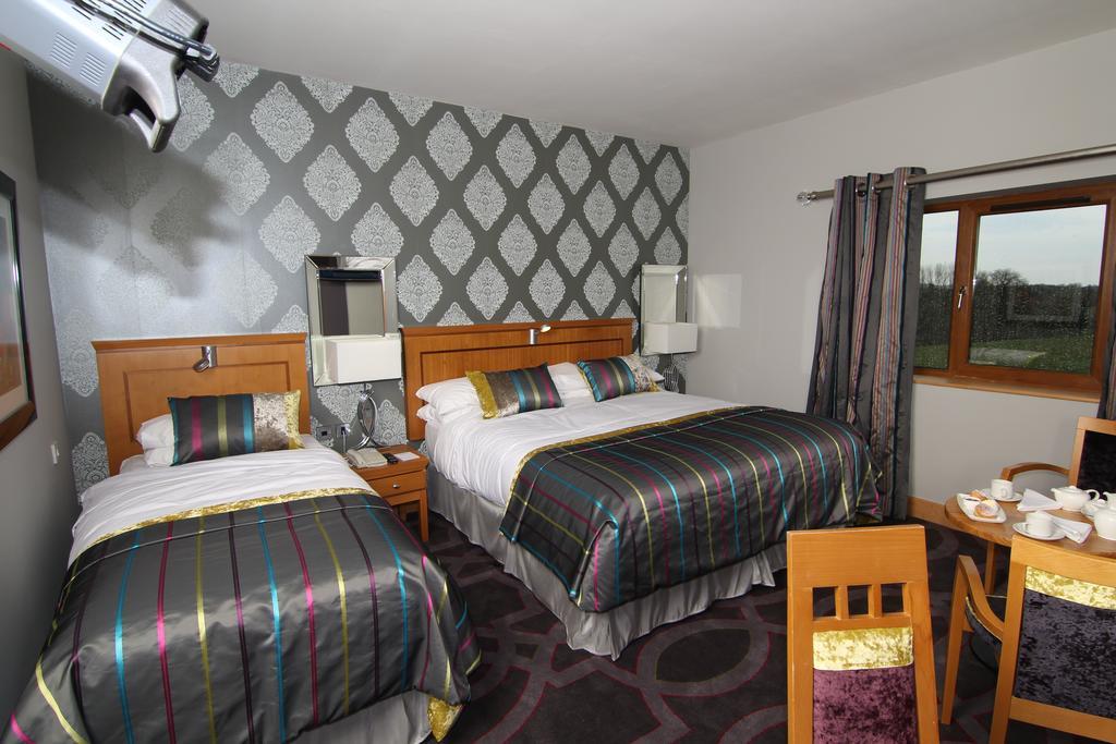 Errigal Country House Hotel Cootehill Buitenkant foto
